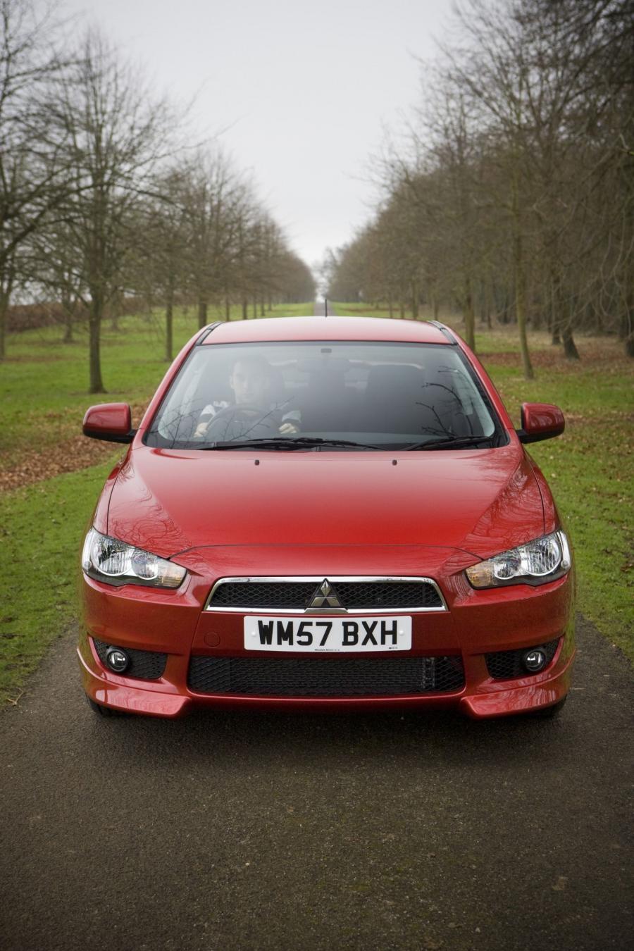  Mitsubishi Lancer 2007 года  (фото 21 из 104)